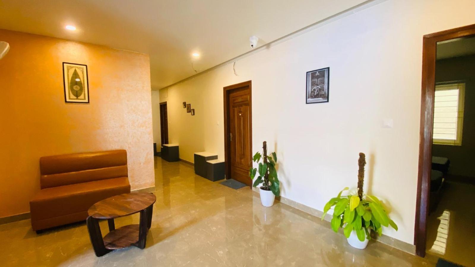C-Suites Winster Bangalore Buitenkant foto